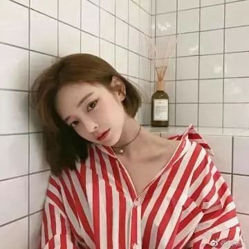 纸月亮
